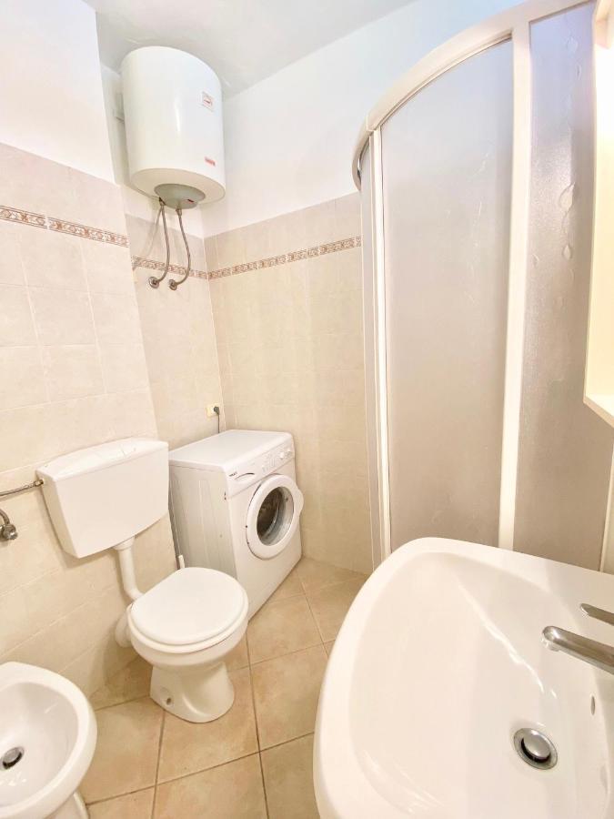 Apartments Via Dei Platani มารินา ดิ บิบโบนา ภายนอก รูปภาพ