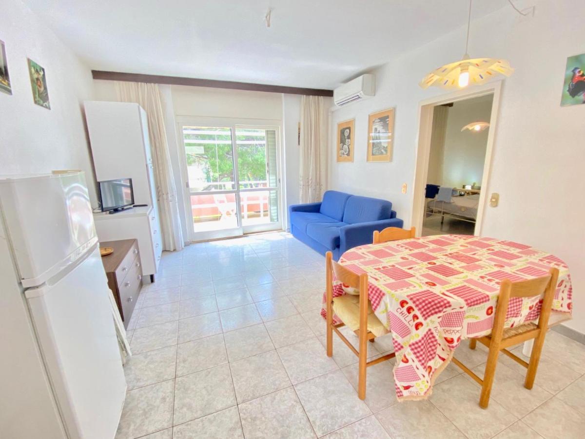Apartments Via Dei Platani มารินา ดิ บิบโบนา ภายนอก รูปภาพ